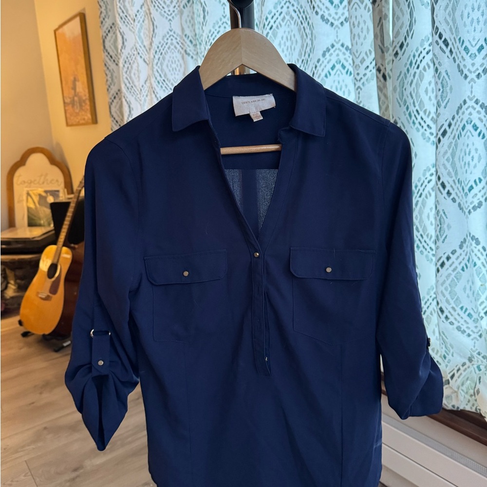 Skies Are Blue Navy Button-Front Roll-Sleeve Blouse